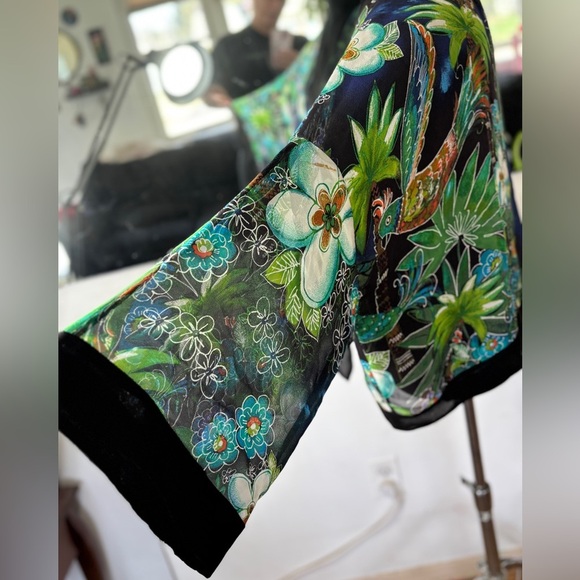 100% Silk Kimono Style Colorful Tropical Wrap Top SZ 3 (M-XL) Spring Summer CUTE - Picture 2 of 8